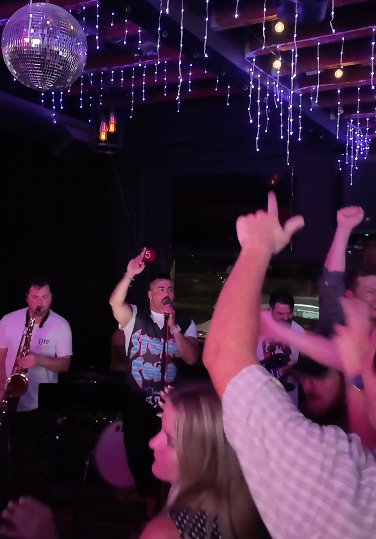 Claytonius and the Freaks performing live